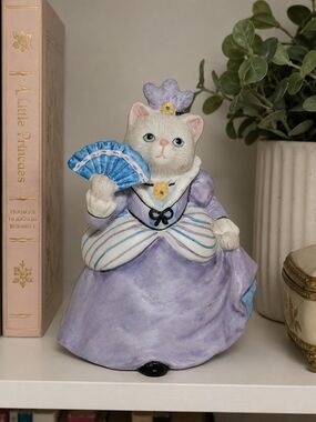 Kitty Cucumber Miss Fish Cat Figurine 1990 B. Shackman Vintage Resin Decor